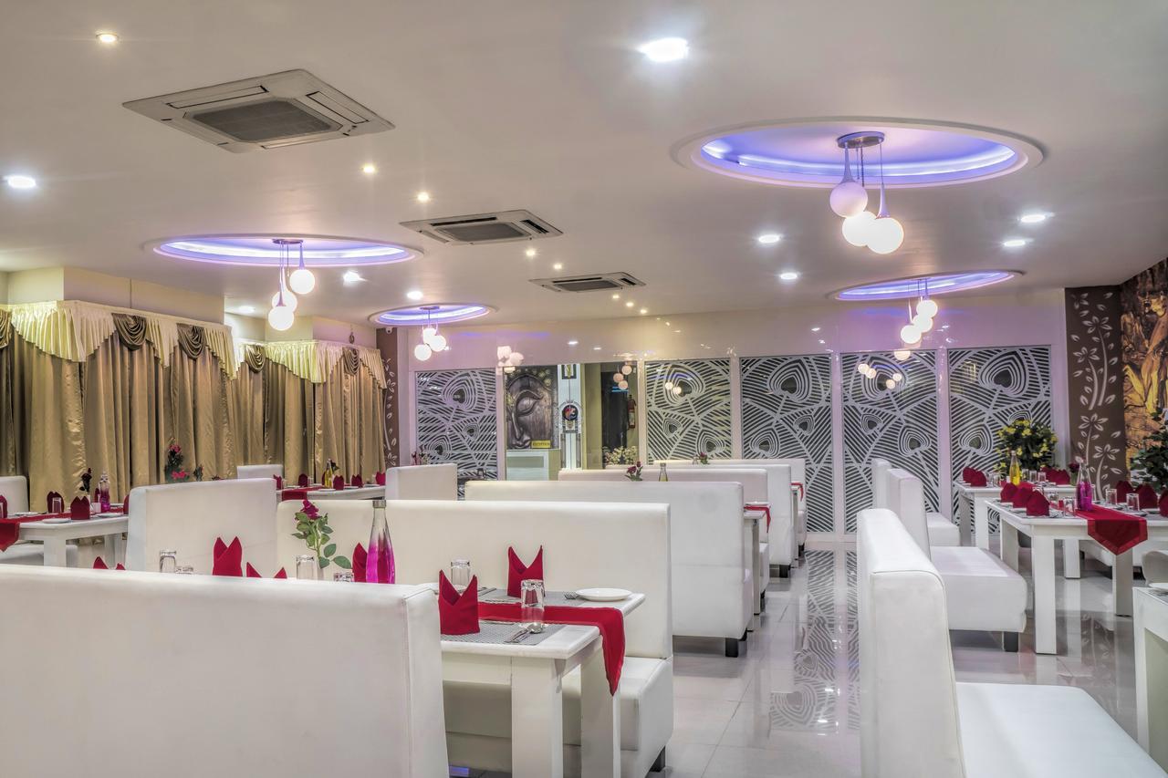 Hotel Kingfisher Udajpur Exteriér fotografie