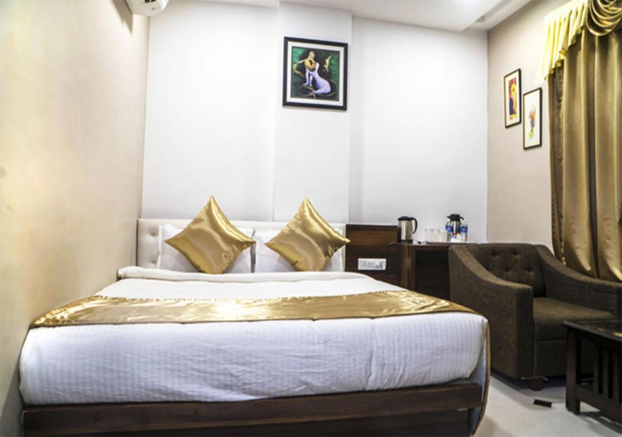Hotel Kingfisher Udajpur Exteriér fotografie