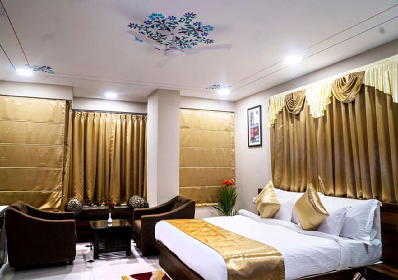Hotel Kingfisher Udajpur Exteriér fotografie